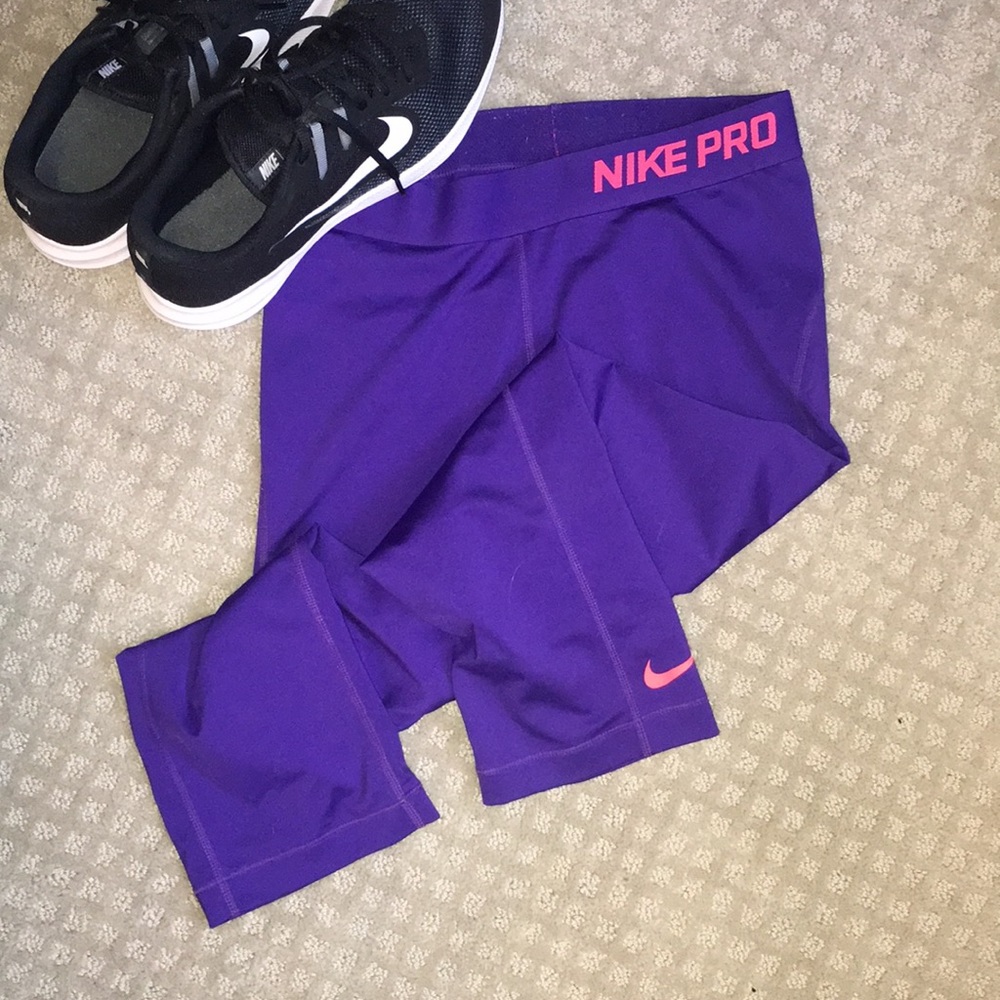 Nike Pro Capri Workout Pants